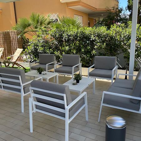 Hotel Barbiani Riccione Exterior foto